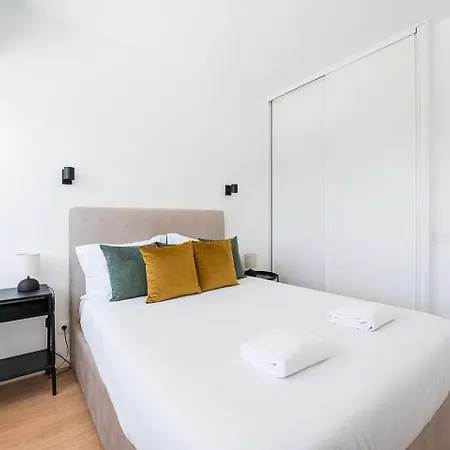 Lägenhet Guestready - Casa Da Musica Cosmopolitan Comfort Oporto
